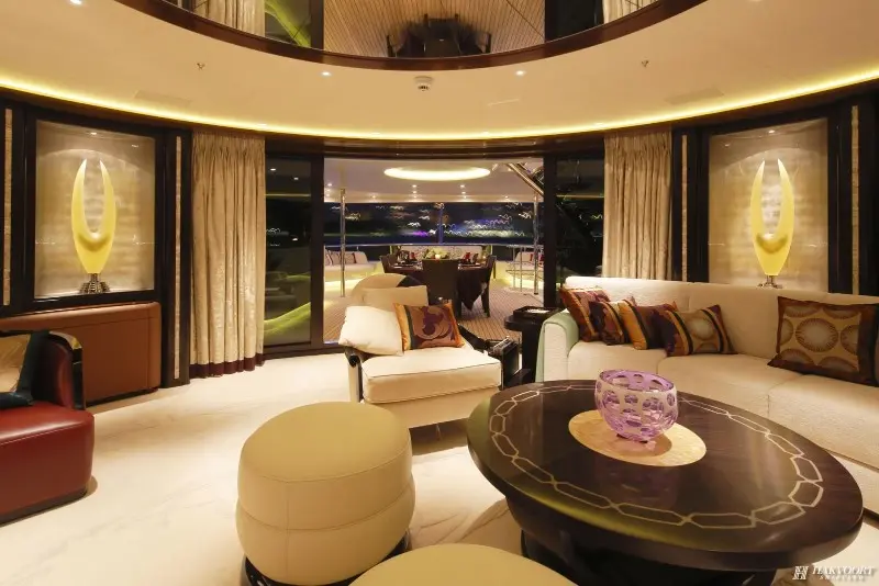 Bespoke upholstery aboard Apostrophe by Hendriks – Dekker