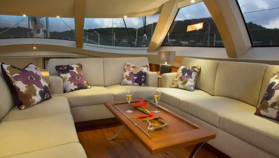 Hendriks – Dekker yacht upholstery