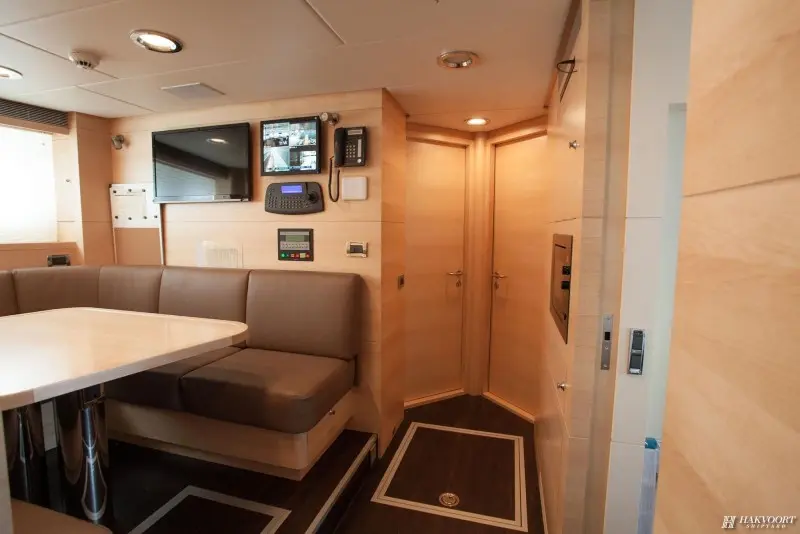 Hendriks – Dekker yacht upholstery